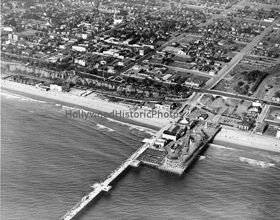 Santa Monica & Santa Monica Pier 1919 wm.jpg